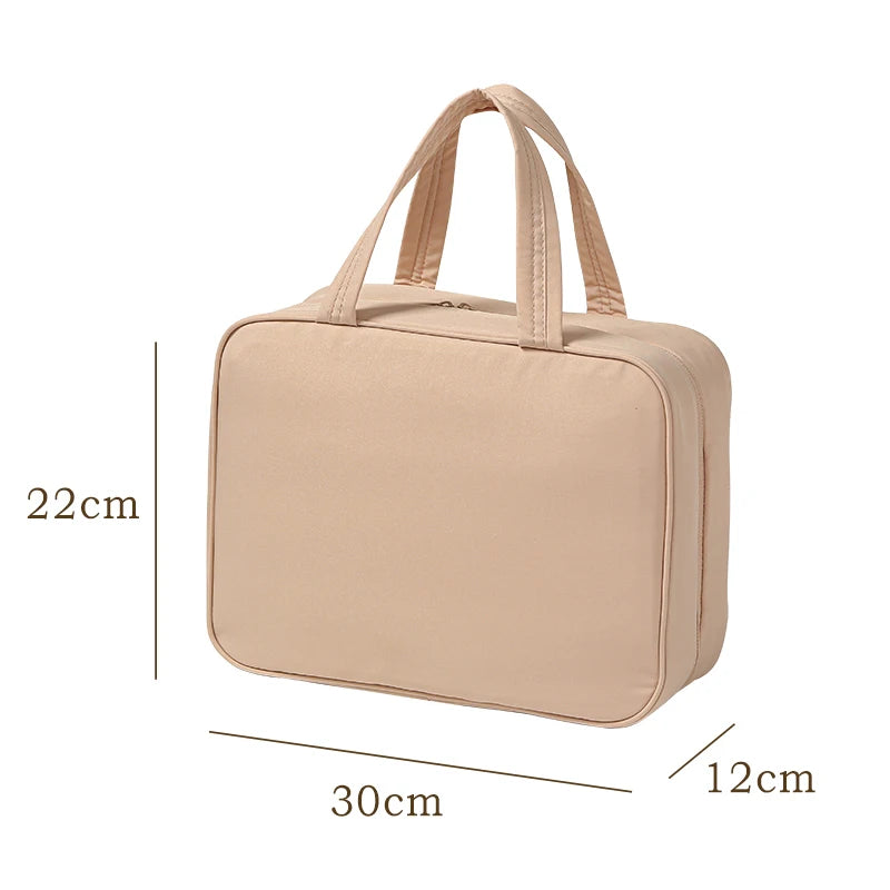 Trousse de toilette suspendue grande capacité – 30 × 22 × 12 cm – vue complémentaire 7