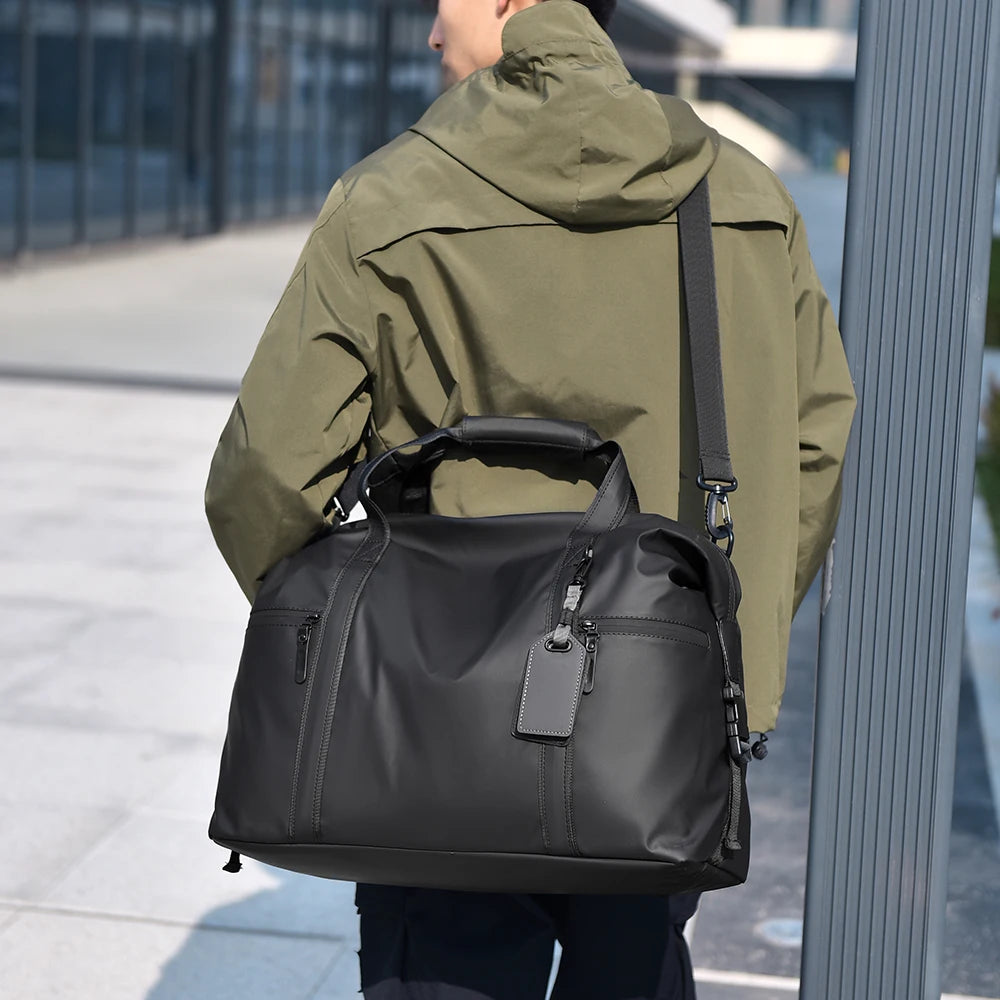 Sac de voyage noir à bandoulière – Formats S et L – vue complémentaire 6