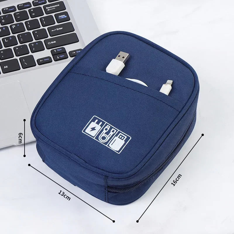 Pochette pour câbles de voyage – 16 × 13 × 6 cm – vue complémentaire 2